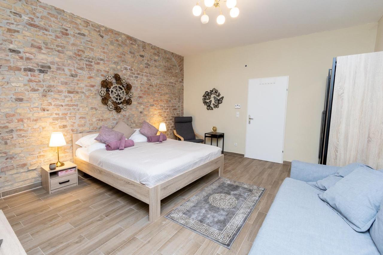 Comfortable Romantic 1 Bedroom Apartment Near Augarten Viena Exterior foto