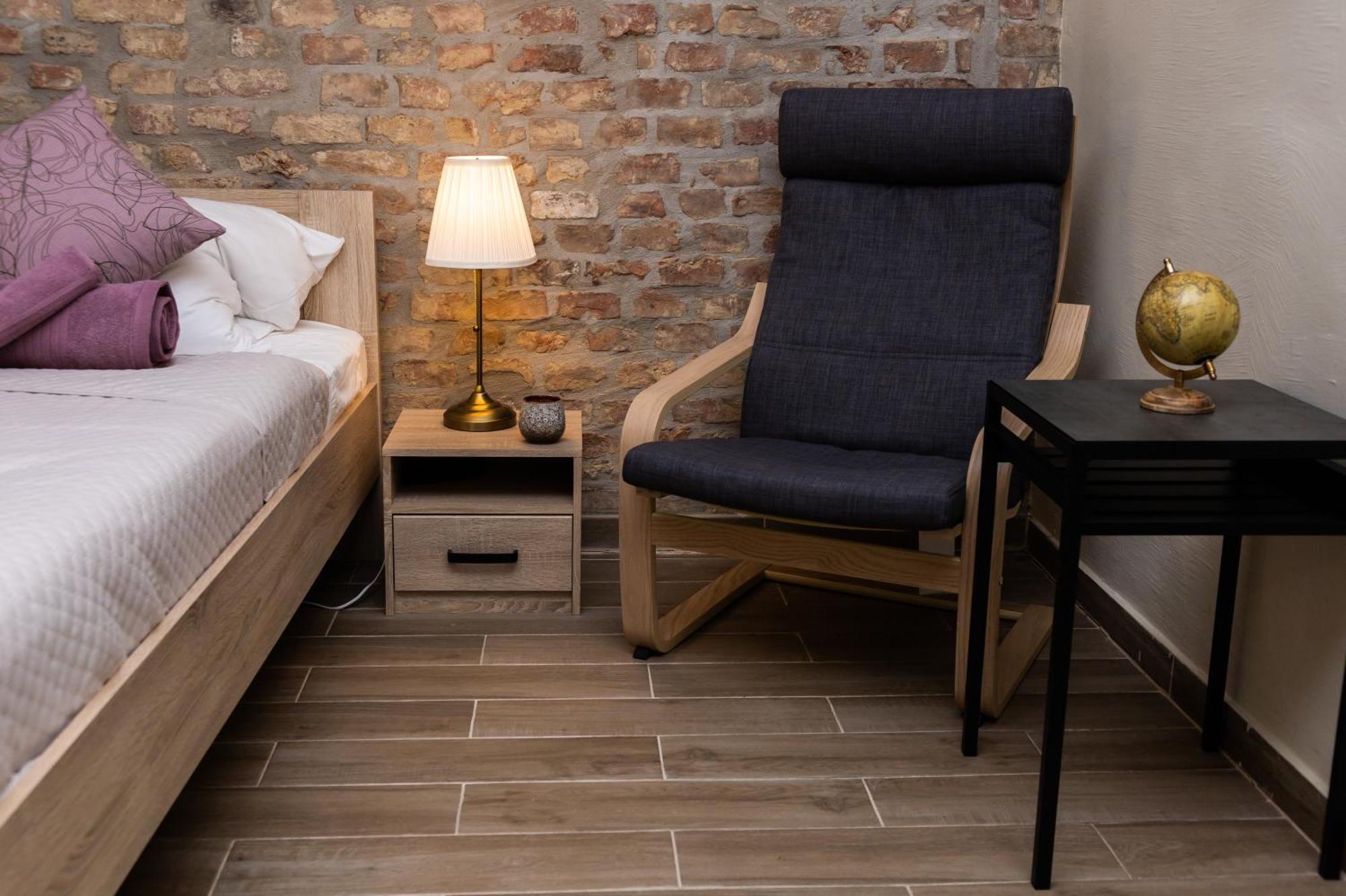 Comfortable Romantic 1 Bedroom Apartment Near Augarten Viena Exterior foto