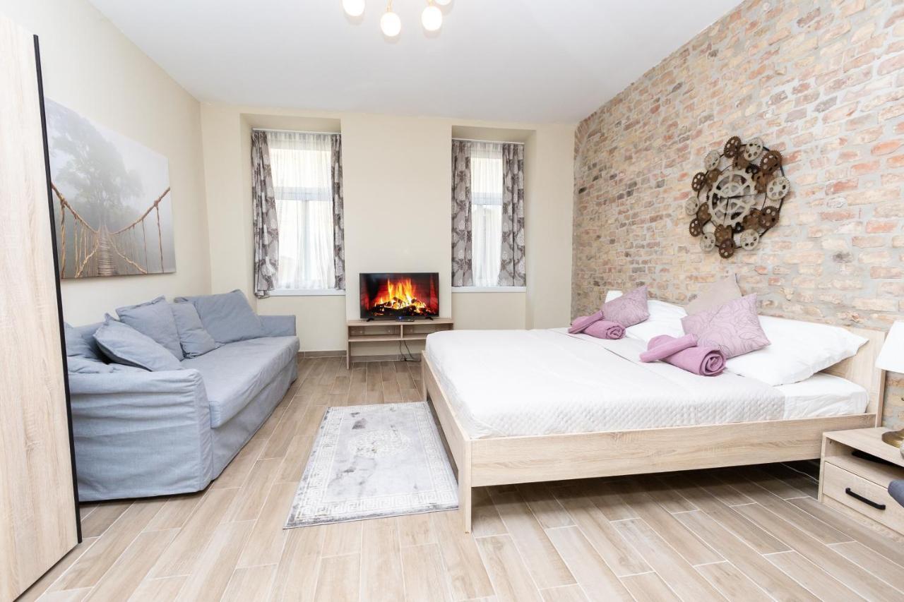 Comfortable Romantic 1 Bedroom Apartment Near Augarten Viena Exterior foto